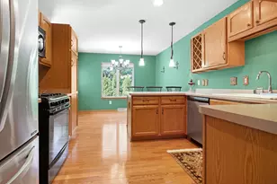 N108W15384 Bel Aire Ln, Germantown, WI 53022 - Photo 9