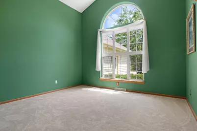 N108W15384  Bel Aire Ln, Germantown, WI 53022 - Photo 5