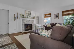 1626 Devonshire Dr, Cedarburg, WI 53012 - Photo 11