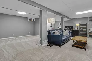 1626 Devonshire Dr, Cedarburg, WI 53012 - Photo 27