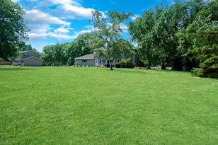 1626 Devonshire Dr, Cedarburg, WI 53012 - Photo 35