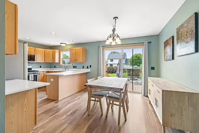 6605  Carlton Dr, Madison, WI 53718 - Photo 7