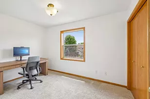 6605 Carlton Dr, Madison, WI 53718 - Photo 13