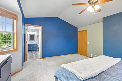6605  Carlton Dr, Madison, WI 53718 - Photo 9