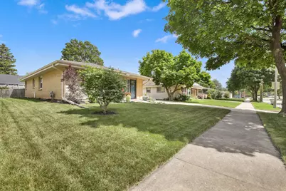 3832 S 93rd St, Milwaukee, WI 53228 - Photo 3