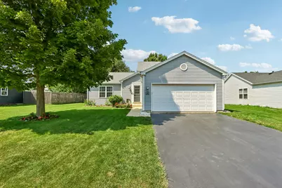 242  Deer Path Dr, Genoa City, WI 53128 - Photo 1