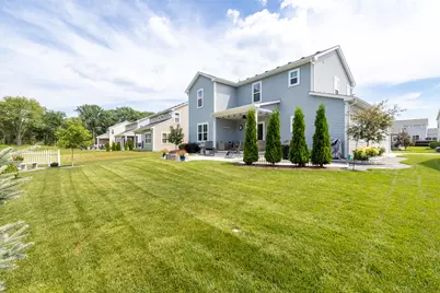 552  Wild Oak Rd, Hartland, WI 53029 - Photo 5