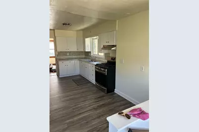 2745 S 68th St, Milwaukee, WI 53219 - Photo 15