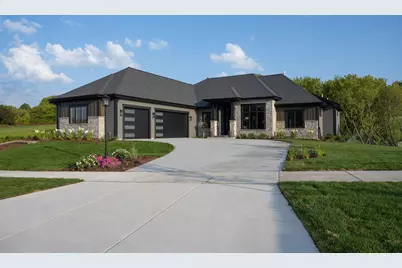 4077  Hawthorn Farm Ct, Delafield, WI 53058 - Photo 65