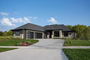 4077 Hawthorn Farm Ct, Delafield, WI 53058 - Photo 65