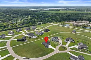 4077 Hawthorn Farm Ct, Delafield, WI 53058 - Photo 65