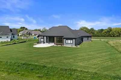 4077  Hawthorn Farm Ct, Delafield, WI 53058 - Photo 57