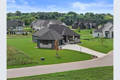 4077  Hawthorn Farm Ct, Delafield, WI 53058 - Photo 61