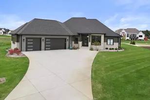 4077 Hawthorn Farm Ct, Delafield, WI 53058 - Photo 69