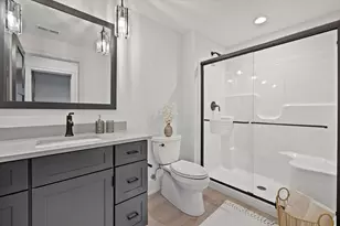 4077 Hawthorn Farm Ct, Delafield, WI 53058 - Photo 39