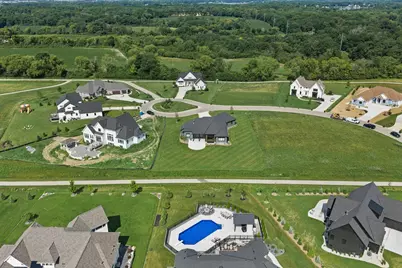 4077  Hawthorn Farm Ct, Delafield, WI 53058 - Photo 53