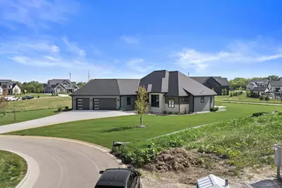 4077  Hawthorn Farm Ct, Delafield, WI 53058 - Photo 43
