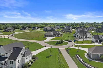 4077  Hawthorn Farm Ct, Delafield, WI 53058 - Photo 47