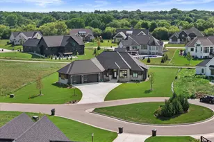 4077 Hawthorn Farm Ct, Delafield, WI 53058 - Photo 49