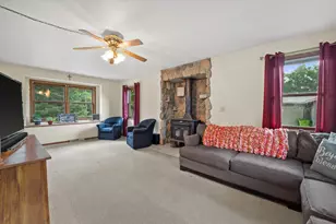 610 Green Bay Dr, Mayville, WI 53050 - Photo 5
