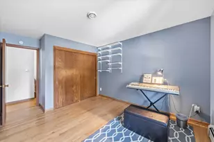 2789 N Mayfair Ct, Wauwatosa, WI 53222 - Photo 25