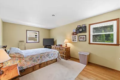 2789 N Mayfair Ct, Wauwatosa, WI 53222 - Photo 19