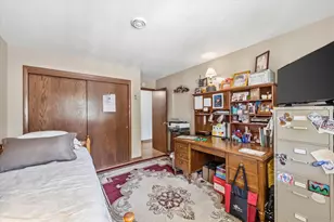 2789 N Mayfair Ct, Wauwatosa, WI 53222 - Photo 25