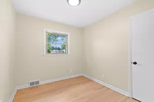 2831 S 76th St, West Allis, WI 53219 - Photo 17