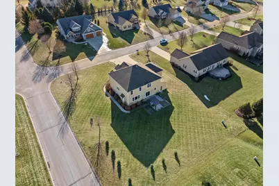 N42W22770  Beacon Ct, Pewaukee, WI 53072 - Photo 45