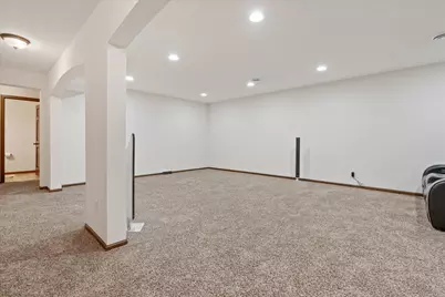 N42W22770  Beacon Ct, Pewaukee, WI 53072 - Photo 33