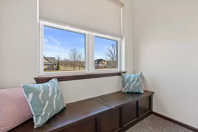 N42W22770  Beacon Ct, Pewaukee, WI 53072 - Photo 21