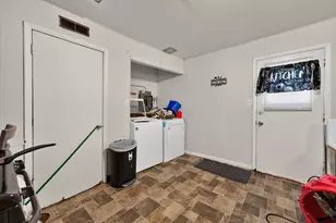 5322 N 58th St, Milwaukee, WI 53218 - Photo 7
