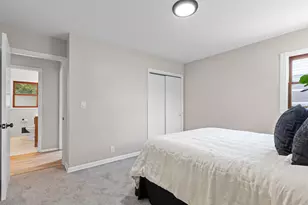 8030 W Colfax Ct, Milwaukee, WI 53218 - Photo 11