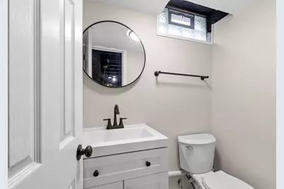8030 W Colfax Ct, Milwaukee, WI 53218 - Photo 19