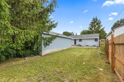 8030 W Colfax Ct, Milwaukee, WI 53218 - Photo 25