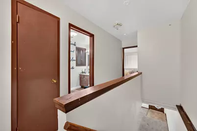 6218 W Port Ave, Milwaukee, WI 53223 - Photo 7
