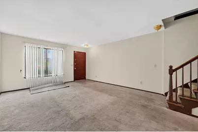 6218 W Port Ave, Milwaukee, WI 53223 - Photo 3