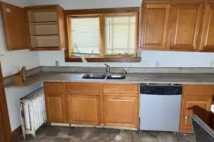 2770 N Grant Blvd, Milwaukee, WI 53210 - Photo 5