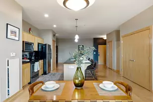 601 E Ogden Ave, Milwaukee, WI 53202 - Photo 9