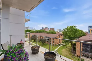 601 E Ogden Ave, Milwaukee, WI 53202 - Photo 21