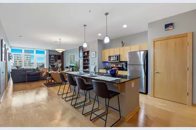 601 E Ogden Ave #504, Milwaukee, WI 53202 - Photo 5