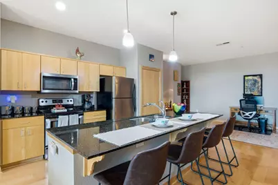 601 E Ogden Ave #504, Milwaukee, WI 53202 - Photo 13