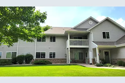 W197N17086  Stonewall Dr, Jackson, WI 53037 - Photo 1