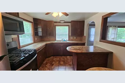 11102  82nd St, Pleasant Prairie, WI 53158 - Photo 9
