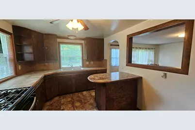 11102  82nd St, Pleasant Prairie, WI 53158 - Photo 7