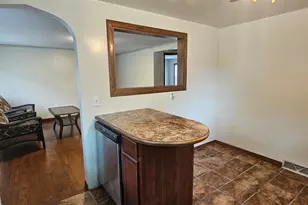 11102 82nd St, Pleasant Prairie, WI 53158 - Photo 9