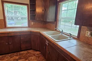 11102 82nd St, Pleasant Prairie, WI 53158 - Photo 7