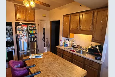 4221 N 19th Pl, Milwaukee, WI 53209 - Photo 9