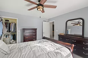 304 Woodlands Ct, Hartland, WI 53029 - Photo 37