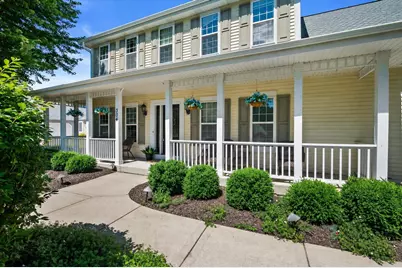 304  Woodlands Ct, Hartland, WI 53029 - Photo 7